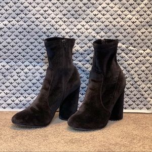 Steve Madden Velvet Booties 4” heel